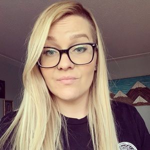 Meet your Posher, Candice